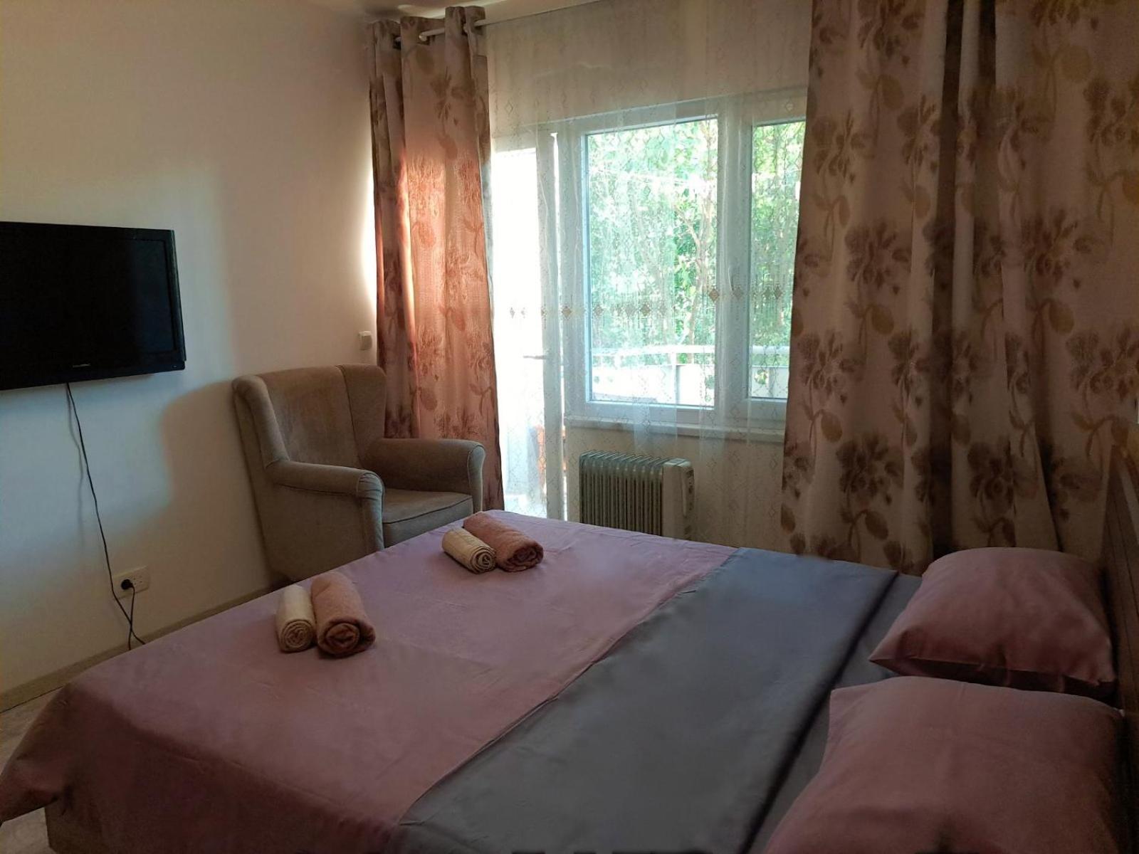 Cosy Flat In The Centre, Near The Bus And Railway Station * 波德戈里察