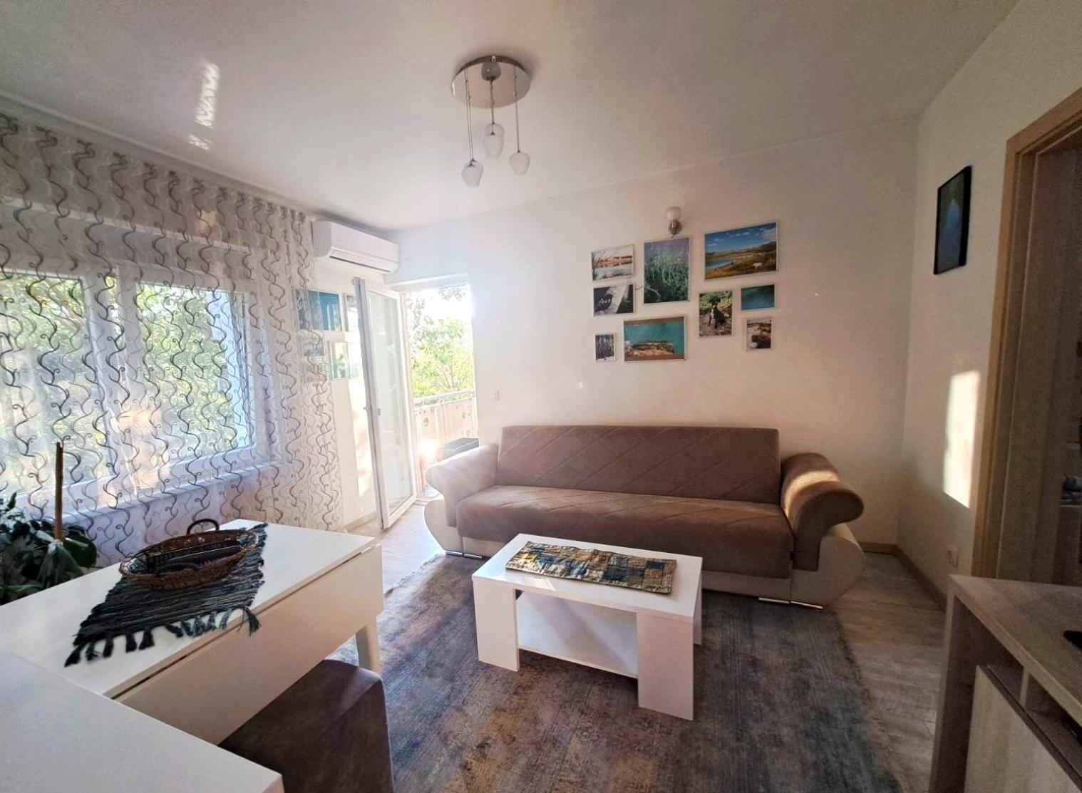 Apartment Cosy Flat In The Centre, Near The Bus And Railway Station